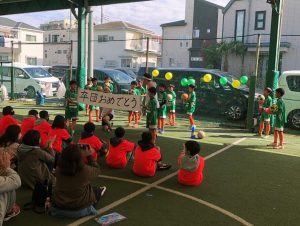 卒団式鳩ケ谷Jリーグリーガープロ川口市アイシンク新郷南安行東小学校小学生一二三四五六年幼児少年サッカークラブチーム