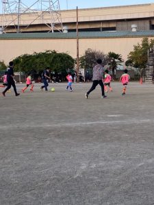 親子サッカー鳩ケ谷Jリーグリーガープロ川口市アイシンク新郷南安行東慈林神根小学校小学生一二三四五六年幼児少年サッカークラブチーム