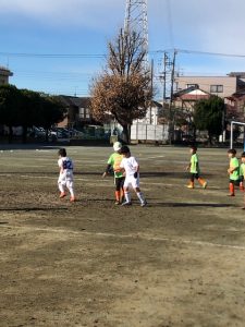 U7試合鳩ヶ谷キッカーズ辻小Jリーグリーガープロ川口市アイシンク新郷南安行東慈林神根小学校小学生一二三四五六年幼児少年サッカークラブチーム