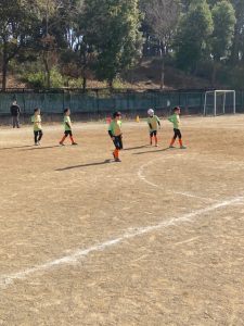 U-8試合鳩ヶ谷Jリーグリーガープロ川口市アイシンク新郷南安行東慈林神根小学校小学生一二三四五六年幼児少年サッカークラブチーム