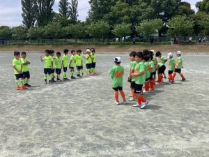 U-9試合上手くなる自分たちで考えるチーム鳩ヶ谷Jリーグリーガープロ川口市アイシンク新郷南安行東慈林神根小学校小学生一二三四五六年幼児少年サッカークラブチーム