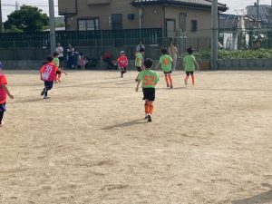 U-8大会ちくみキッカーズ上手くなる自分たちで考えるチーム鳩ヶ谷Jリーグリーガープロ川口市アイシンク新郷南安行東慈林神根小学校小学生一二三四五六年幼児少年サッカークラブチーム