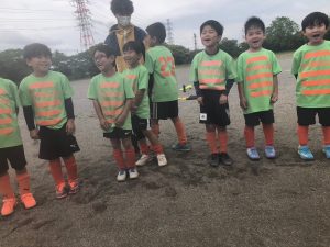 U-8試合上手くなる自分たちで考えるチーム鳩ヶ谷Jリーグリーガープロ川口市アイシンク新郷南安行東慈林神根小学校小学生一二三四五六年幼児少年サッカークラブチーム