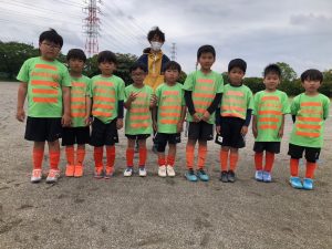 U-8試合上手くなる自分たちで考えるチーム鳩ヶ谷Jリーグリーガープロ川口市アイシンク新郷南安行東慈林神根小学校小学生一二三四五六年幼児少年サッカークラブチーム