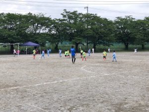 U-8試合上手くなる自分たちで考えるチーム鳩ヶ谷Jリーグリーガープロ川口市アイシンク新郷南安行東慈林神根小学校小学生一二三四五六年幼児少年サッカークラブチーム