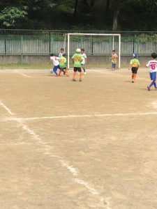 U-8芝第二グランド試合試合上手くなる自分たちで考えるチーム鳩ヶ谷Jリーグリーガープロ川口市アイシンク新郷南安行東慈林神根小学校小学生一二三四五六年幼児少年サッカークラブチーム