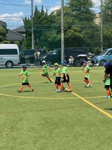 U-8試合上手くなる自分たちで考えるチーム鳩ヶ谷Jリーグリーガープロ川口市アイシンク新郷南安行東慈林神根小学校小学生一二三四五六年幼児少年サッカークラブチーム