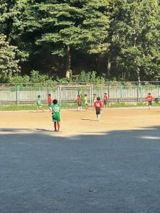 U-10芝第二グランド試合上手くなる自分たちで考えるチーム鳩ヶ谷Jリーグリーガープロ川口市アイシンク新郷南安行東慈林神根小学校小学生一二三四五六年幼児少年サッカークラブチーム