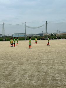 U-7大会上手くなる自分たちで考えるチーム鳩ヶ谷Jリーグリーガープロ川口市アイシンク新郷南安行東慈林神根小学校小学生一二三四五六年幼児少年サッカークラブチーム