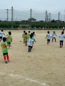 U-7大会上手くなる自分たちで考えるチーム鳩ヶ谷Jリーグリーガープロ川口市アイシンク新郷南安行東慈林神根小学校小学生一二三四五六年幼児少年サッカークラブチーム