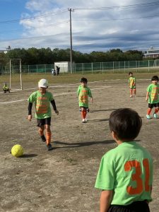 U-8川口カップ上手くなる自分たちで考えるチーム鳩ヶ谷Jリーグリーガープロ川口市アイシンク新郷南安行東慈林神根小学校小学生一二三四五六年幼児少年サッカークラブチーム