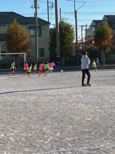 U-8U-9試合SoukaAsuma上手くなる自分たちで考えるチーム鳩ヶ谷Jリーグリーガープロ川口市アイシンク新郷南安行東慈林神根小学校小学生一二三四五六年幼児少年サッカークラブチーム