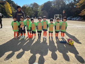 幼児U-6試合上手くなる自分たちで考えるチーム鳩ヶ谷Jリーグリーガープロ川口市アイシンク新郷南安行東慈林神根小学校小学生一二三四五六年幼児少年サッカークラブチーム