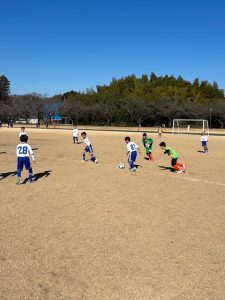 川鶴試合上手くなる自分たちで考えるチーム鳩ヶ谷Jリーグリーガープロ川口市アイシンク新郷南安行東慈林神根東桜町小学校小学生一二三四五六年幼児少年サッカークラブチーム