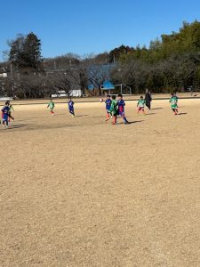 川鶴試合上手くなる自分たちで考えるチーム鳩ヶ谷Jリーグリーガープロ川口市アイシンク新郷南安行東慈林神根東桜町小学校小学生一二三四五六年幼児少年サッカークラブチーム