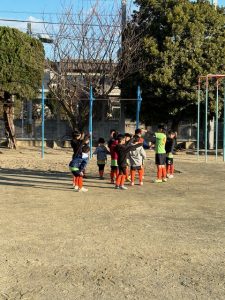 鳩ケ谷キッカーズ試合辻小学校上手くなる自分たちで考えるチーム鳩ヶ谷Jリーグリーガープロ川口市アイシンク新郷南安行東慈林神根東桜町小学校小学生一二三四五六年幼児少年サッカークラブチーム