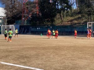 U-8試合上手くなる自分たちで考えるチーム鳩ヶ谷Jリーグリーガープロ川口市アイシンク新郷南安行東慈林神根東桜町小学校小学生一二三四五六年幼児少年サッカークラブチーム