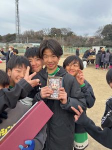 U-12川口市サッカー協会卒業記念大会上手くなる自分たちで考えるチーム鳩ヶ谷Jリーグリーガープロ川口市アイシンク新郷南安行東慈林神根東桜町小学校小学生一二三四五六年幼児少年サッカークラブチーム
