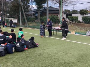 U-10試合赤井グランド上手くなる自分たちで考えるチーム鳩ヶ谷Jリーグリーガープロ川口市アイシンク新郷南安行東慈林神根東桜町小学校小学生一二三四五六年幼児少年サッカークラブチーム