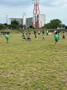 新郷東部公園試合上手くなる自分たちで考えるチーム鳩ヶ谷Jリーグリーガープロ川口市アイシンク新郷南安行東慈林神根東桜町小学校小学生一二三四五六年幼児少年サッカークラブチーム