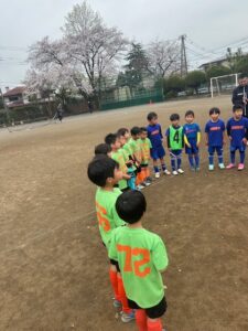 U-8試合優勝上手くなる自分たちで考えるチーム鳩ヶ谷Jリーグリーガープロ川口市アイシンク新郷南安行東慈林神根東桜町小学校小学生一二三四五六年幼児少年サッカークラブチーム