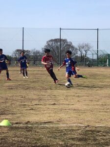 U-10試合上手くなる自分たちで考えるチーム鳩ヶ谷Jリーグリーガープロ川口市アイシンク新郷南安行東慈林神根東桜町小学校小学生一二三四五六年幼児少年サッカークラブチーム