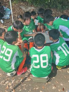 U-11試合上手くなる自分たちで考えるチーム鳩ヶ谷Jリーグリーガープロ川口市アイシンク新郷南安行東慈林神根東桜町小学校小学生一二三四五六年幼児少年サッカークラブチーム