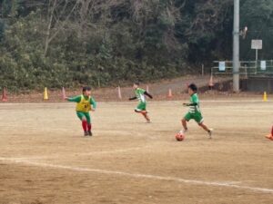 芝第二グランド試合上手くなる自分たちで考えるチーム鳩ヶ谷Jリーグリーガープロ川口市アイシンク新郷南安行東慈林神根東桜町小学校小学生一二三四五六年幼児少年サッカークラブチーム