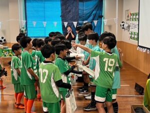 卒団式上手くなる自分たちで考えるチーム鳩ヶ谷Jリーグリーガープロ川口市アイシンク新郷南安行東慈林神根東桜町小学校小学生一二三四五六年幼児少年サッカークラブチーム
