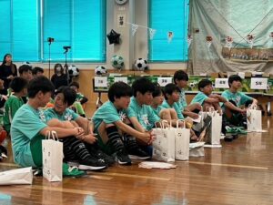 卒団式上手くなる自分たちで考えるチーム鳩ヶ谷Jリーグリーガープロ川口市アイシンク新郷南安行東慈林神根東桜町小学校小学生一二三四五六年幼児少年サッカークラブチーム