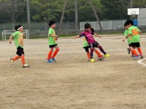 草加西高校試合上手くなる自分たちで考えるチーム鳩ヶ谷Jリーグリーガープロ川口市アイシンク新郷南安行東慈林神根東桜町小学校小学生一二三四五六年幼児少年サッカークラブチーム