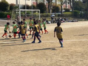 草加西高校試合上手くなる自分たちで考えるチーム鳩ヶ谷Jリーグリーガープロ川口市アイシンク新郷南安行東慈林神根東桜町小学校小学生一二三四五六年幼児少年サッカークラブチーム