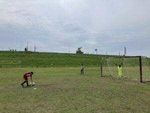 U-12試合上手くなる自分たちで考えるチーム鳩ヶ谷Jリーグリーガープロ川口市アイシンク新郷南安行東慈林神根東桜町小学校小学生一二三四五六年幼児少年サッカークラブチー