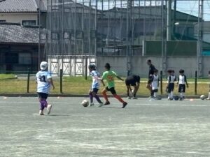 試合上手くなる自分たちで考えるチーム鳩ヶ谷Jリーグリーガープロ川口市アイシンク新郷南安行東慈林神根東桜町小学校小学生一二三四五六年幼児少年サッカークラブチーム
