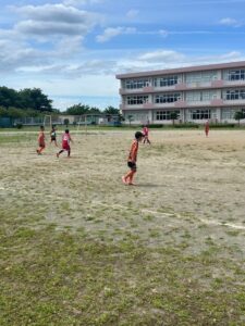 試合上手くなる自分たちで考えるチーム鳩ヶ谷Jリーグリーガープロ川口市アイシンク新郷南安行東慈林神根東桜町小学校小学生一二三四五六年幼児少年サッカークラブチーム