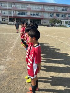 試合上手くなる自分たちで考えるチーム鳩ヶ谷Jリーグリーガープロ川口市アイシンク新郷南安行東慈林神根東桜町小学校小学生一二三四五六年幼児少年サッカークラブチーム