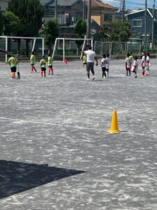試合上手くなる自分たちで考えるチーム鳩ヶ谷Jリーグリーガープロ川口市アイシンク新郷南安行東慈林神根東桜町小学校小学生一二三四五六年幼児少年サッカークラブチーム