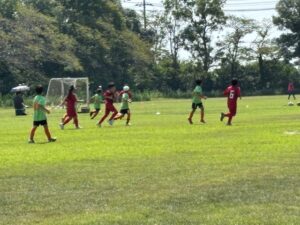 U9試合上手くなる自分たちで考えるチーム鳩ヶ谷Jリーグリーガープロ川口市アイシンク新郷南安行東慈林神根東桜町小学校小学生一二三四五六年幼児少年サッカークラブチーム