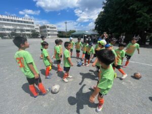 試合上手くなる自分たちで考えるチーム鳩ヶ谷Jリーグリーガープロ川口市アイシンク新郷南安行東慈林神根東桜町小学校小学生一二三四五六年幼児少年サッカークラブチーム