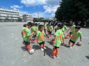 試合上手くなる自分たちで考えるチーム鳩ヶ谷Jリーグリーガープロ川口市アイシンク新郷南安行東慈林神根東桜町小学校小学生一二三四五六年幼児少年サッカークラブチーム