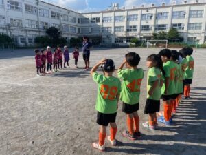 試合上手くなる自分たちで考えるチーム鳩ヶ谷Jリーグリーガープロ川口市アイシンク新郷南安行東慈林神根東桜町小学校小学生一二三四五六年幼児少年サッカークラブチーム