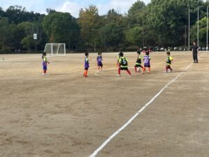 試合上手くなる自分たちで考えるチーム鳩ヶ谷Jリーグリーガープロ川口市アイシンク新郷南安行東慈林神根東桜町小学校小学生一二三四五六年幼児少年サッカークラブチーム
