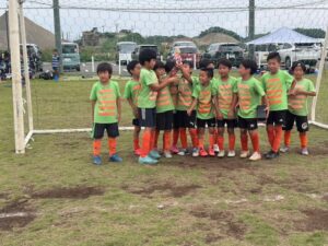 川鶴カップ上手くなる自分たちで考えるチーム鳩ヶ谷Jリーグリーガープロ川口市アイシンク新郷南安行東慈林神根東桜町小学校小学生一二三四五六年幼児少年サッカークラブチーム