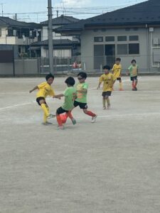 川鶴試合上手くなる自分たちで考えるチーム鳩ヶ谷Jリーグリーガープロ川口市アイシンク新郷南安行東慈林神根東桜町小学校小学生一二三四五六年幼児少年サッカークラブチーム