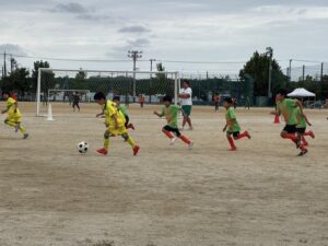 試合上手くなる自分たちで考えるチーム鳩ヶ谷Jリーグリーガープロ川口市アイシンク新郷南安行東慈林神根東桜町小学校小学生一二三四五六年幼児少年サッカークラブチーム