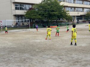 試合上手くなる自分たちで考えるチーム鳩ヶ谷Jリーグリーガープロ川口市アイシンク新郷南安行東慈林神根東桜町小学校小学生一二三四五六年幼児少年サッカークラブチーム