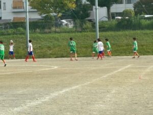 SDリーグ上手くなる自分たちで考えるチーム鳩ヶ谷Jリーグリーガープロ川口市アイシンク新郷南安行東慈林神根東桜町小学校小学生一二三四五六年幼児少年サッカークラブチーム