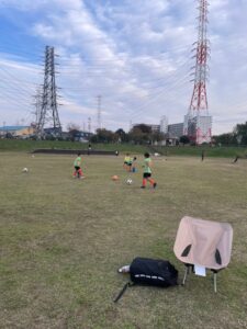 新郷東部公園試合上手くなる自分たちで考えるチーム鳩ヶ谷Jリーグリーガープロ川口市アイシンク新郷南安行東慈林神根東桜町小学校小学生一二三四五六年幼児少年サッカークラブチーム