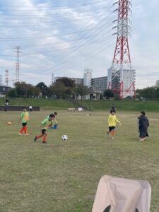 新郷東部公園試合上手くなる自分たちで考えるチーム鳩ヶ谷Jリーグリーガープロ川口市アイシンク新郷南安行東慈林神根東桜町小学校小学生一二三四五六年幼児少年サッカークラブチーム