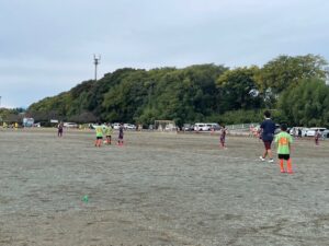 川鶴カップ上手くなる自分たちで考えるチーム鳩ヶ谷Jリーグリーガープロ川口市アイシンク新郷南安行東慈林神根東桜町小学校小学生一二三四五六年幼児少年サッカークラブチーム